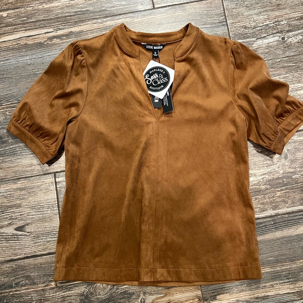 Steve Madden Suede Top Puff sleeve